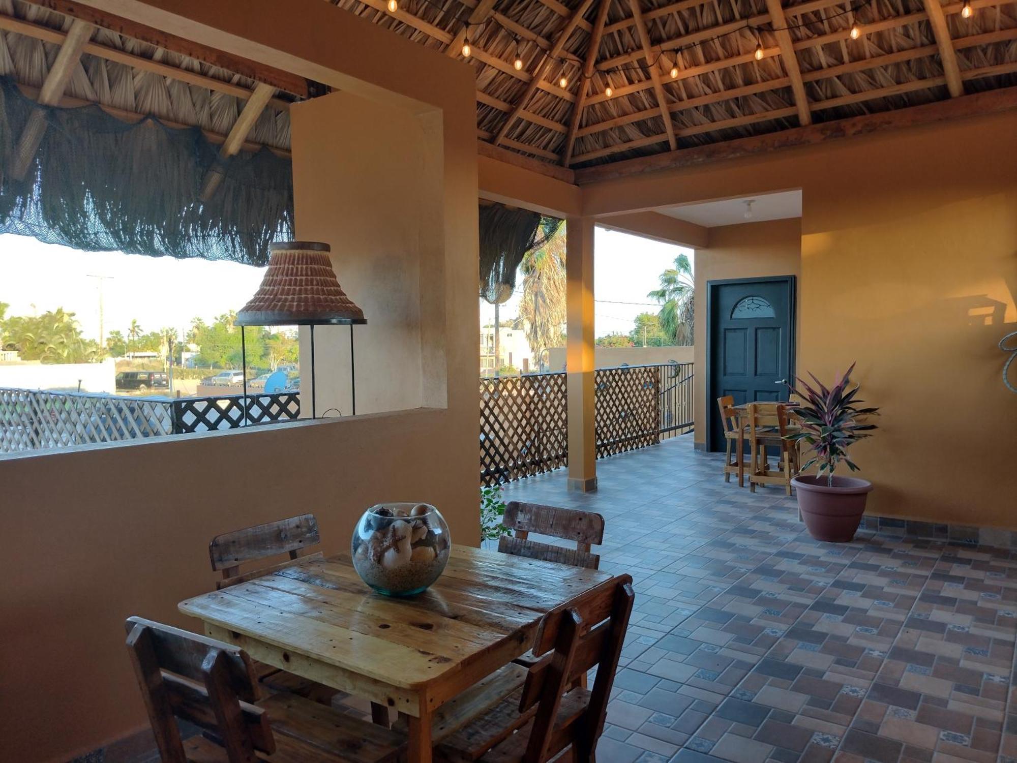 Hotel Prado'S Puerto San Carlos Buitenkant foto