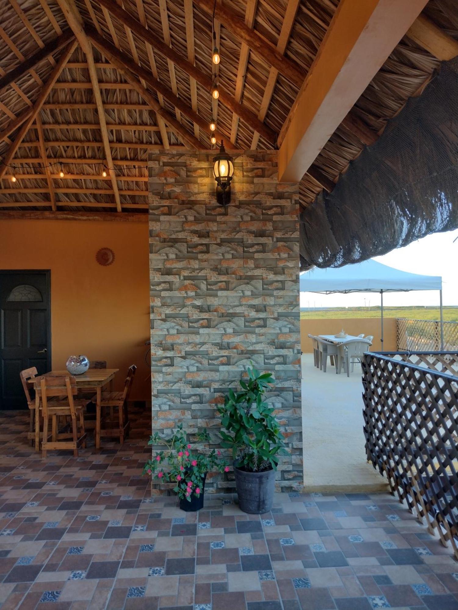 Hotel Prado'S Puerto San Carlos Buitenkant foto
