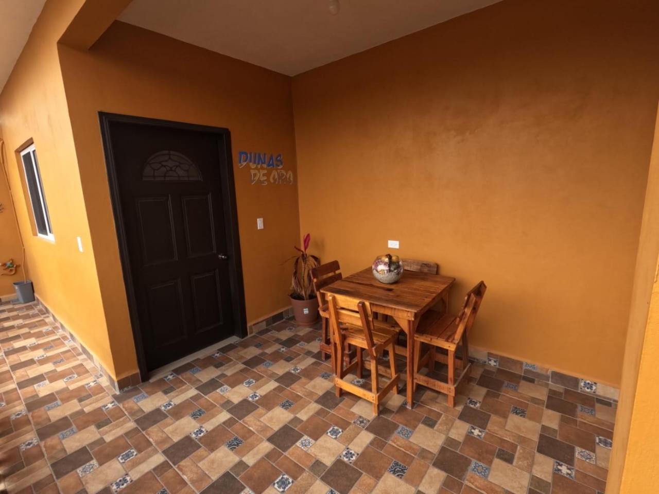 Hotel Prado'S Puerto San Carlos Buitenkant foto